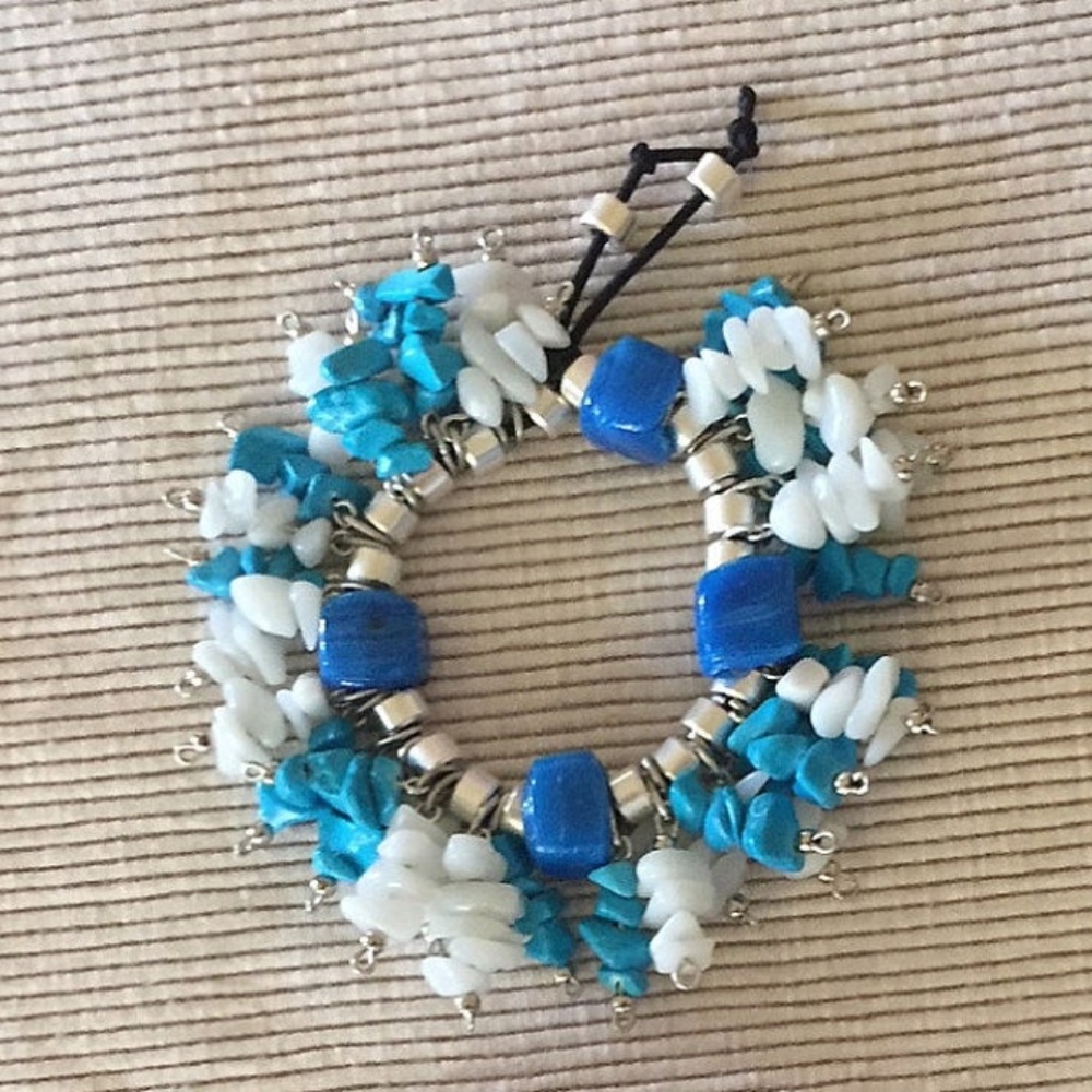 Turquoise bracelet on elastic string